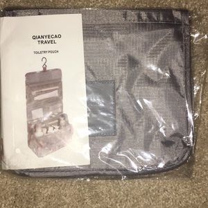 Travel toiletry bag